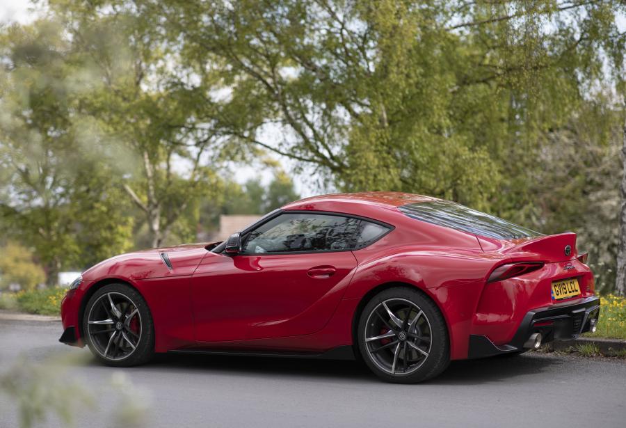  Toyota GR Supra (A90) 2019 года  (UK) (фото 31 из 91)